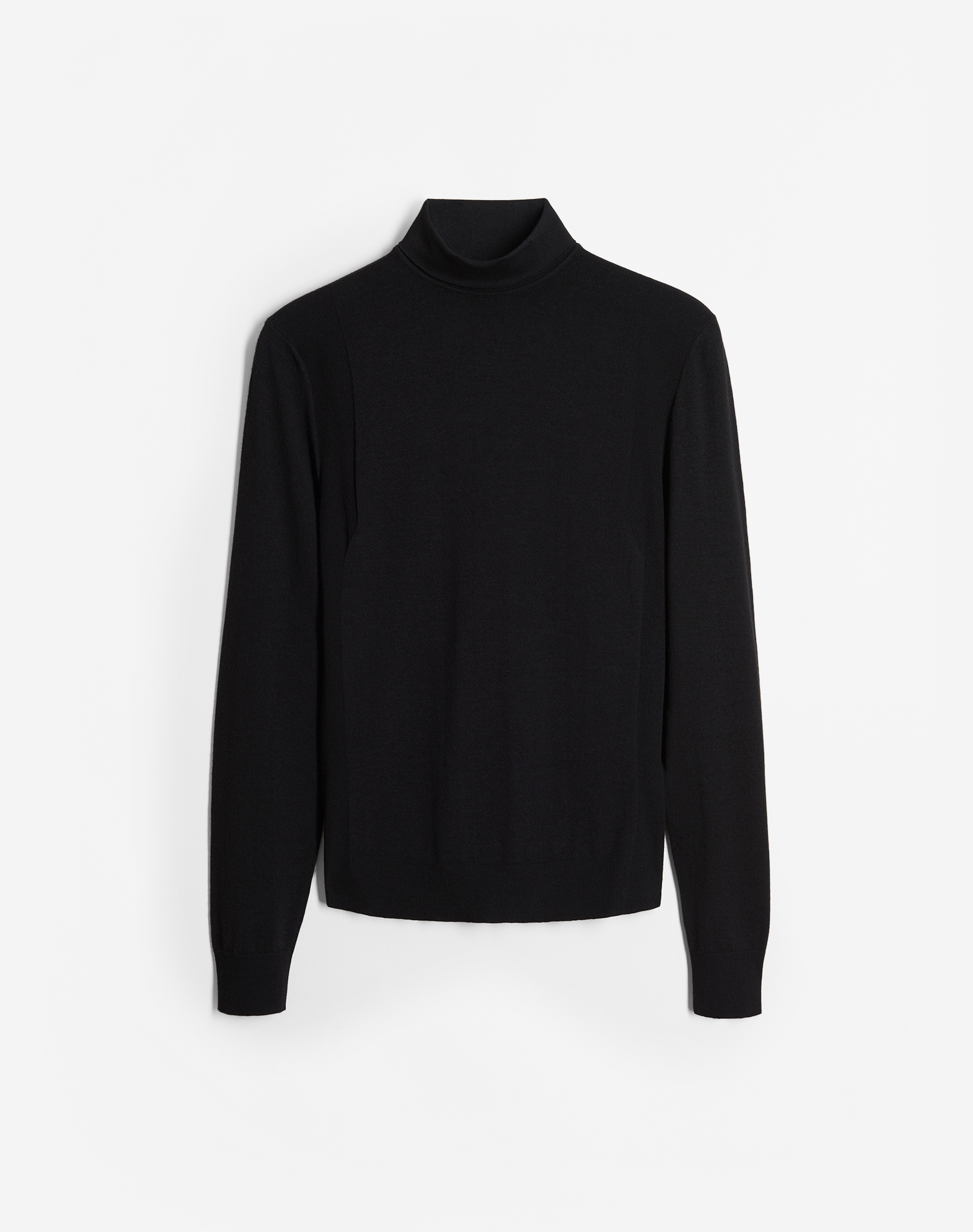 black jumper high neck