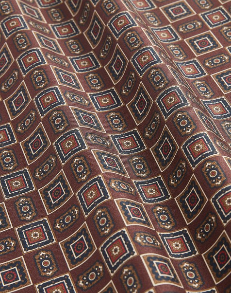 &Eacute;charpe du soir &agrave; fines franges en soie &agrave; grand motif Medallion