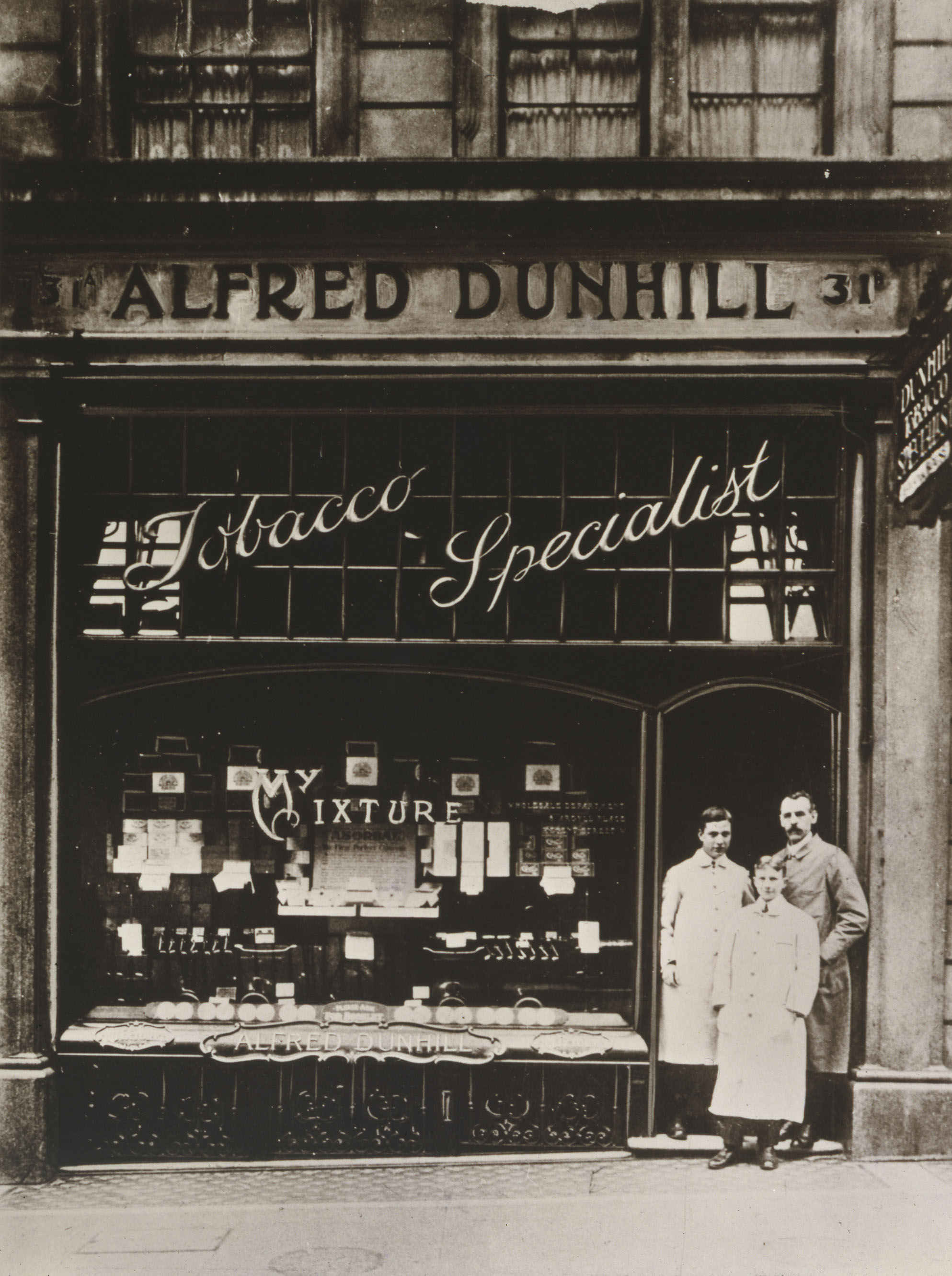 dunhill lighter history