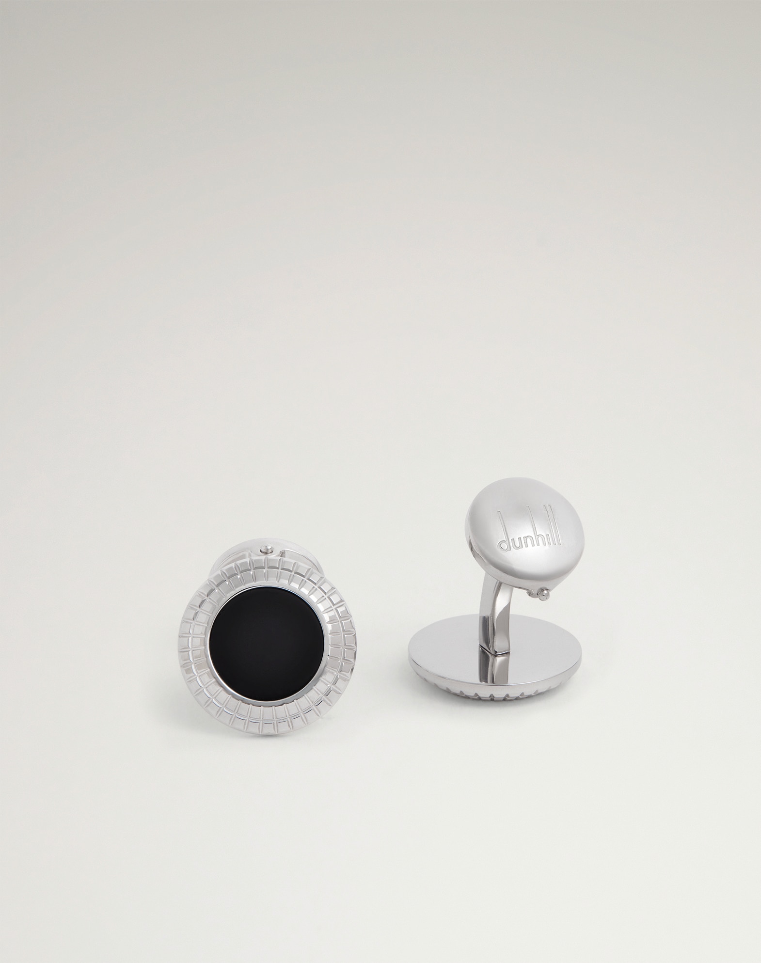 dunhill　オニキス　カフス　No.1940 dunhill | Onyx Hobnail Coin Cufflinks for men