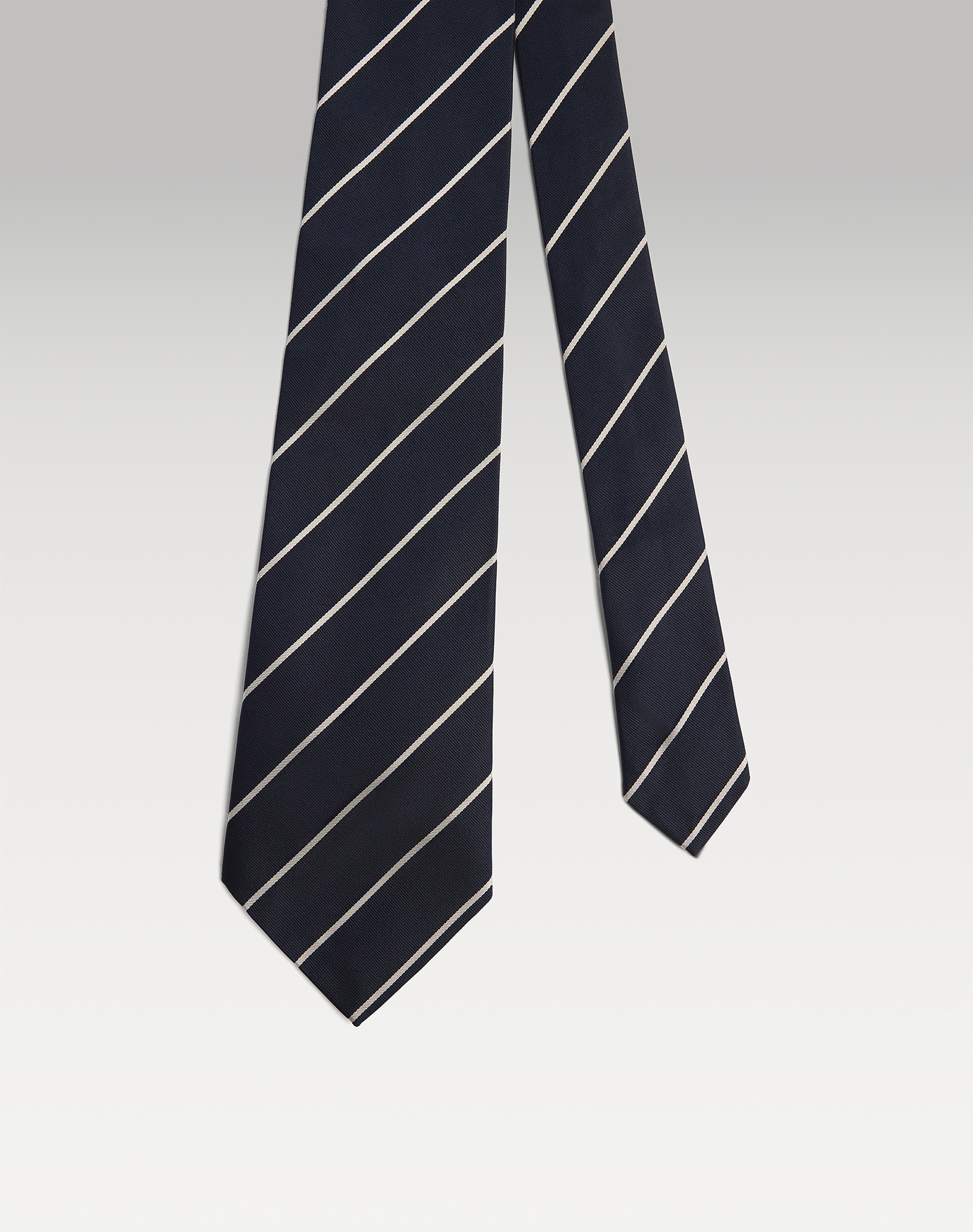 Ties & Pocket Squares | dunhill JP