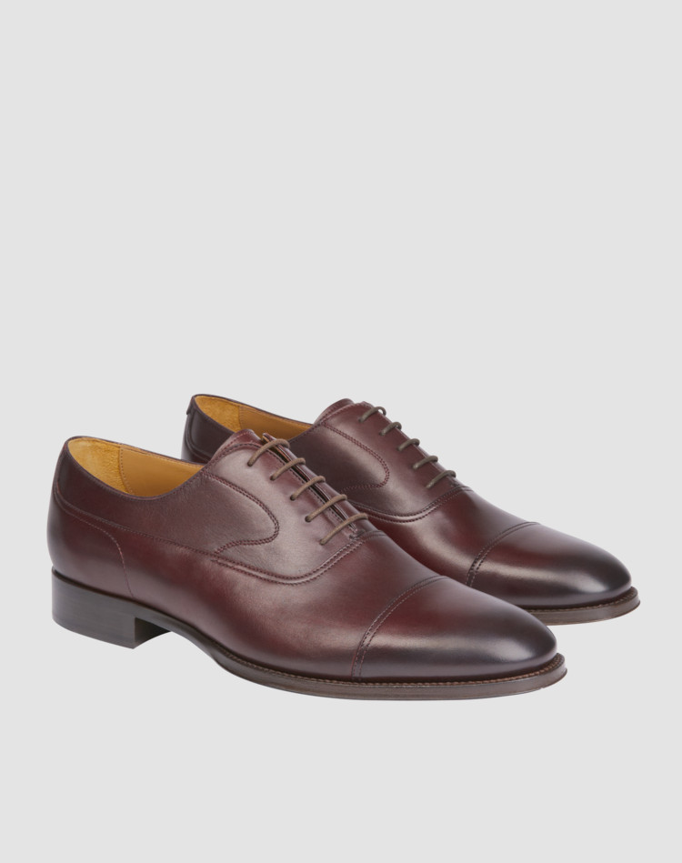 shoes are made of leather