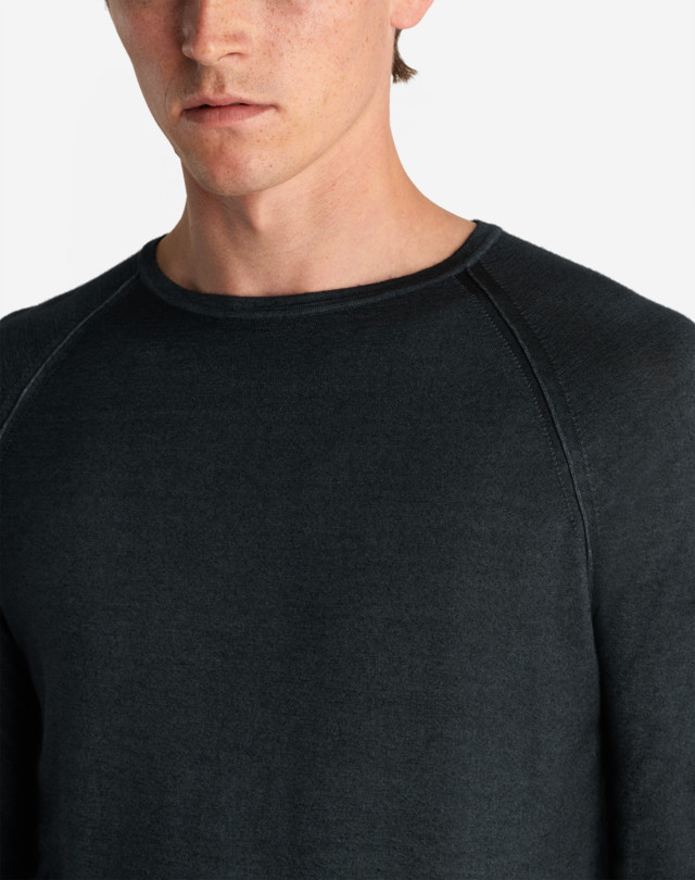 DUNHILL GARMENT DYE LONG SLEEVE CREW JUMPERS Man a
