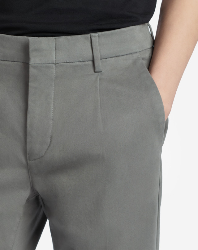 DUNHILL COTTON STRETCH GARMENT DYE SINGLE PLEAT CHINO CHINOS Man a