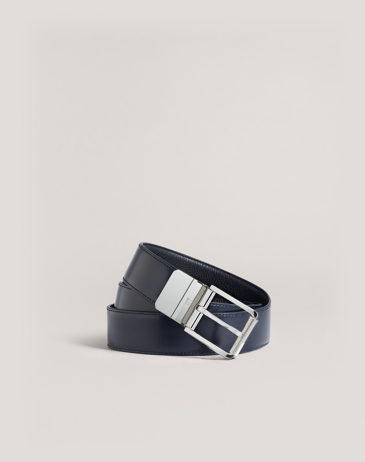 plain belt buckle