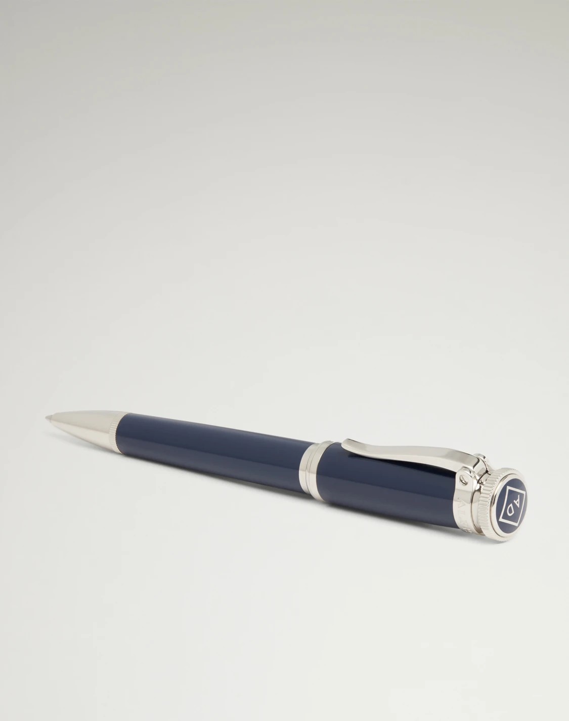 メンズ センチュリーマン ネイビー レジン ボールペン | dunhill JP