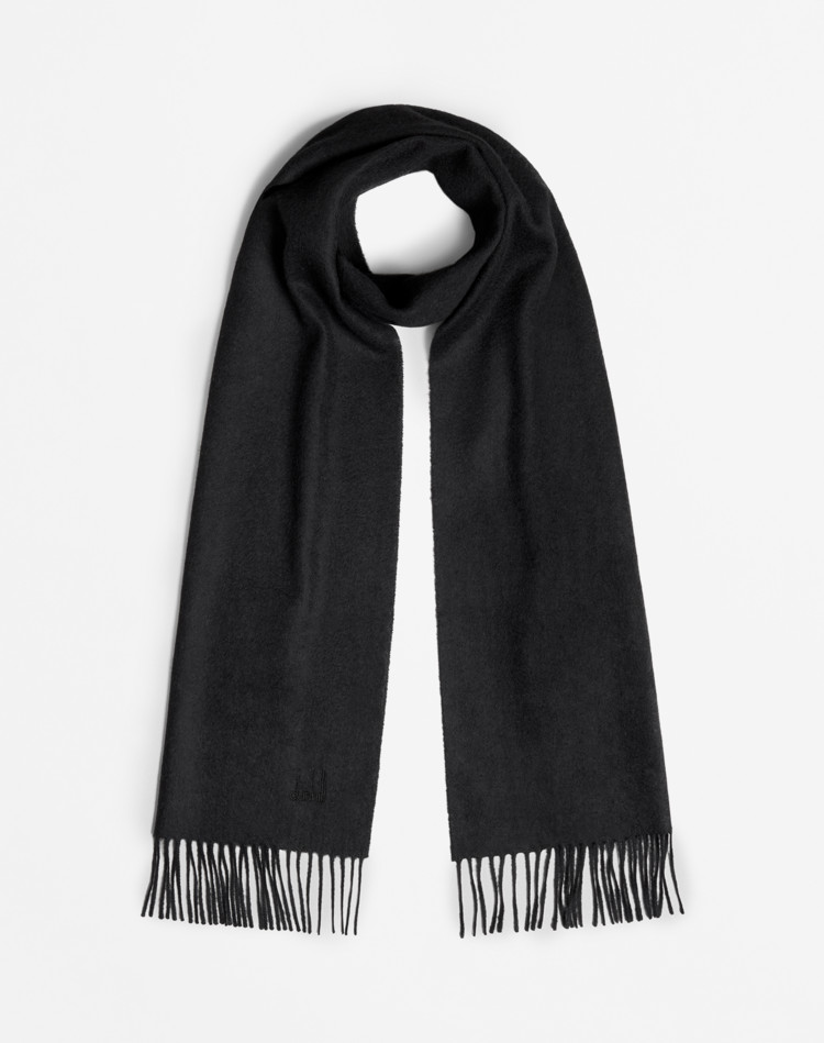 black and gray scarf