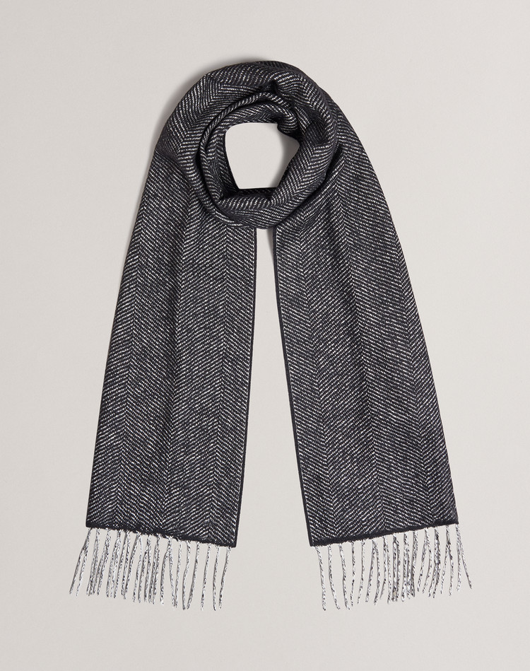 tr scarf