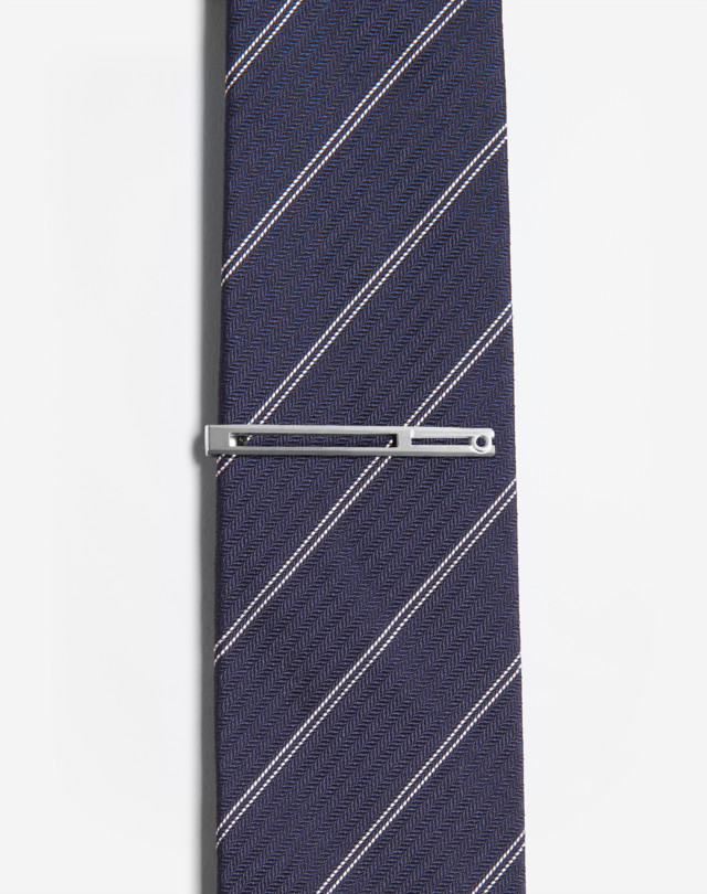 DUNHILL TIEBAR LONGTAIL D CUTOUT SILVER TIEBARS Man d